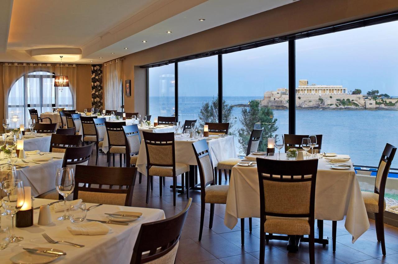 Hotel Corinthia St George'S Bay San Julián Exterior foto The Phoenicia restaurant