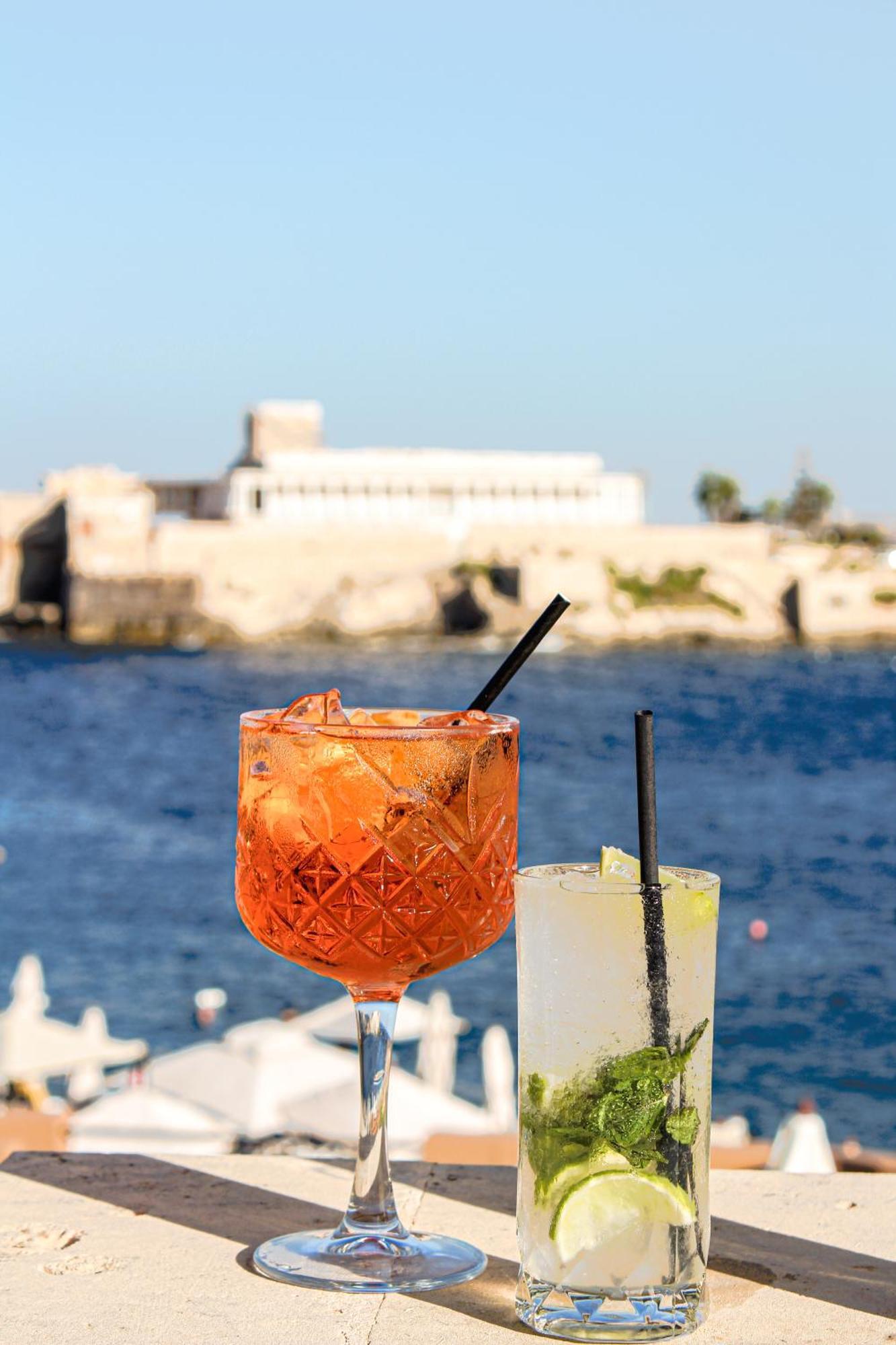 Hotel Corinthia St George'S Bay San Julián Exterior foto Aperol Spritz